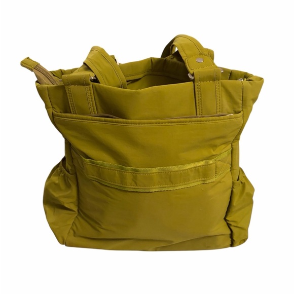 Lug Promenade Full Tote-Green - Picture 3 of 13